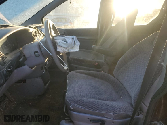 2000 Plymouth Voyager Grand SE z VIN 2P4GP44G6YR631700, wystawiony jako Copart lot #82873844 z przebiegiem Nie podano mil oraz Szkody całkowita. Historia ofert i sprzedaży dostępna na DreamBid. Obrazek 7.
