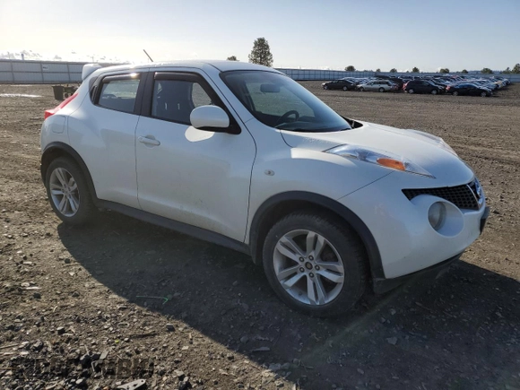 2014 Nissan Juke SL with VIN JN8AF5MV6ET363029, listed as a Copart auction lot 52163915 with 153,474 mi miles and Salvage Title. Bid and sale history available at carsss.com. Image 4.