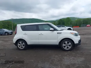 2019 Kia Soul z VIN KNDJN2A20K7656081, wystawiony jako IAAI lot #42272939 z przebiegiem 140 223 mil mil oraz . Historia ofert i sprzedaży dostępna na DreamBid. Obrazek 13.