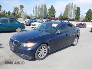 2007 BMW 3 Series 328i with VIN WBAVC53587FZ71348, listed as a IAAI auction lot 42057532 with 198,307 mi miles and . Bid and sale history available at carsss.com. Image 6.