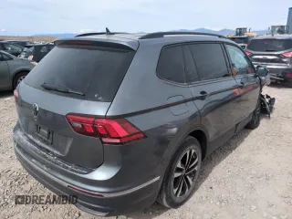 2024 Volkswagen Tiguan S with VIN 3VVFB7AXXRM109652, listed as a Copart auction lot 58813325 with 18,850 mi miles and Salvage title. Bid and sale history available at DreamBid. Image 3.