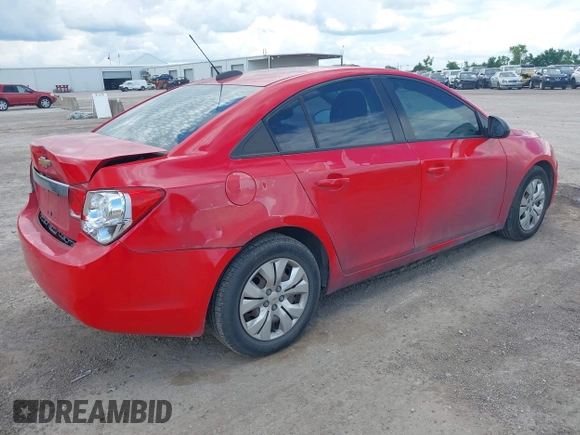 2015 Chevrolet Cruze LS z VIN 1G1PA5SH1F7270312, wystawiony jako IAAI lot #42225925 z przebiegiem 161 923 mil mil oraz . Historia ofert i sprzedaży dostępna na DreamBid. Obrazek 4.