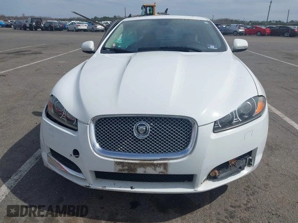 2012 Jaguar XF z VIN SAJWA0FB5CLS44974, wystawiony jako IAAI lot #41968948 z przebiegiem 105 361 mil mil oraz . Historia ofert i sprzedaży dostępna na DreamBid. Obrazek 12.