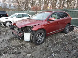 2015 Volvo XC60 T6 Platinum with VIN YV4902RM6F2666573, listed as a Copart auction lot 79528664 with 60,711 mi miles and Salvage Title. Bid and sale history available at carsss.com. Image 1.
