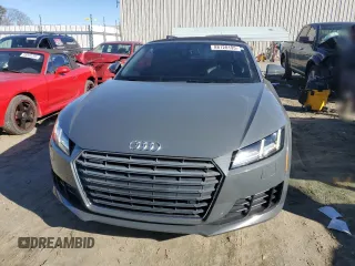 2017 Audi TT Roadster z VIN TRUT5CFV5H1006018, wystawiony jako Copart lot #88120195 z przebiegiem 30 152 mil mil oraz Szkoda całkowita • Salvage title. Historia ofert i sprzedaży dostępna na DreamBid. Obrazek 5.