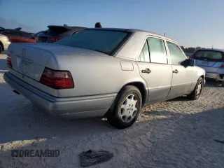 1994 Mercedes-Benz 400 400E with VIN WDBEA34E7RC127977, listed as a Copart auction lot 75604314 with Not Provided miles and Non Repairable. Bid and sale history available at carsss.com. Image 3.