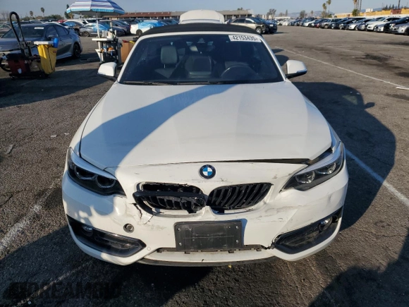 2020 BMW 2 Series 230i with VIN WBA2M7C05L7F00152, listed as a Copart auction lot 42153435 with 25,690 mi miles and Salvage Title. Bid and sale history available at carsss.com. Image 5.