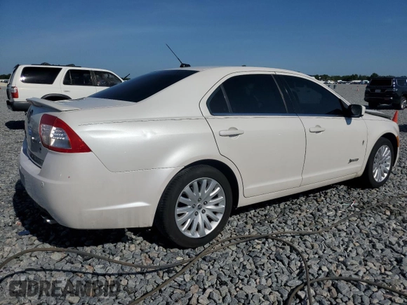 2010 Mercury Milan Hybrid z VIN 3MEDM0L39AR616243, wystawiony jako Copart lot #57054355 z przebiegiem 201 372 mil mil oraz Szkody całkowita. Historia ofert i sprzedaży dostępna na DreamBid. Obrazek 3.