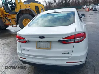2019 Ford Fusion Hybrid SE with VIN 3FA6P0LUXKR104850, listed as a IAAI auction lot 41870242 with 114,943 mi miles. Bid and sale history available at carsss.com. Image 17.