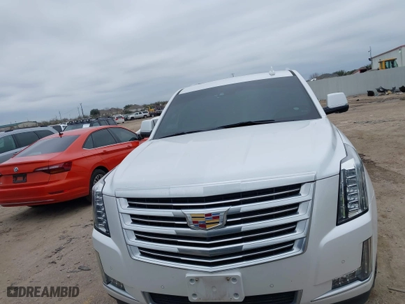 2016 Cadillac Escalade Platinum with VIN 1GYS3DKJ0GR405742, listed as a IAAI auction lot 41639802 with 77,576 mi miles. Bid and sale history available at carsss.com. Image 6.