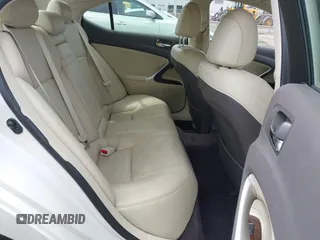 2011 Lexus IS 350 z VIN JTHBE5C25B5027770, wystawiony jako IAAI lot #42357510 z przebiegiem 204 335 mil mil oraz . Historia ofert i sprzedaży dostępna na DreamBid. Obrazek 8.