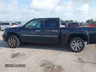 2008 GMC Sierra Denali z VIN 2GTEK638X81334086, wystawiony jako IAAI lot #42531560 z przebiegiem 248 592 mil mil oraz . Historia ofert i sprzedaży dostępna na DreamBid. Obrazek 14.