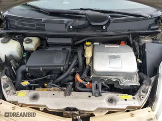 2005 Toyota Prius with VIN JTDKB20U253127825, listed as a IAAI auction lot 41166846 with 211,589 mi miles. Bid and sale history available at carsss.com. Image 10.