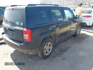 2016 Jeep Patriot Sport with VIN 1C4NJPBA7GD669757, listed as a IAAI auction lot 42515905 with 176,553 mi miles and . Bid and sale history available at DreamBid. Image 4.