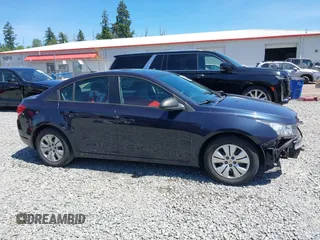 2014 Chevrolet Cruze LS z VIN 1G1PA5SG6E7320028, wystawiony jako IAAI lot #42350021 z przebiegiem 103 864 mil mil oraz . Historia ofert i sprzedaży dostępna na DreamBid. Obrazek 14.