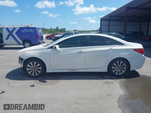 2014 Hyundai Sonata SE with VIN 5NPEC4AC0EH875408, listed as a IAAI auction lot 41913833 with 87,001 mi miles and . Bid and sale history available at DreamBid. Image 15.