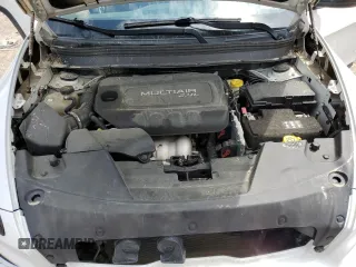 2016 Jeep Cherokee Altitude z VIN 1C4PJLAB7GW171896, wystawiony jako Copart lot #55929165 z przebiegiem 154 784 mil mil oraz Czysty tytuł • Clean title. Historia ofert i sprzedaży dostępna na DreamBid. Obrazek 12.