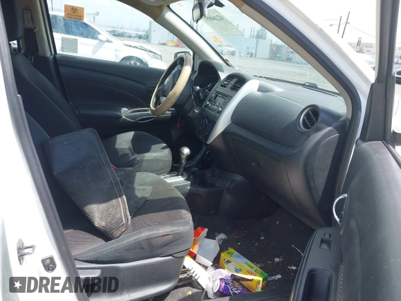2017 Nissan Versa SV с VIN 3N1CN7AP5HL838903, выставлен на аукционе IAAI как лот 42260851 с пробегом 142 508 миль миль и . История ставок и продаж доступна на DreamBid. Изображение 5.