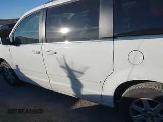 2008 Chrysler Town & Country Touring with VIN 2A8HR54P78R776956, listed as a IAAI auction lot 41018187 with 201,542 mi miles and . Bid and sale history available at DreamBid. Image 15.