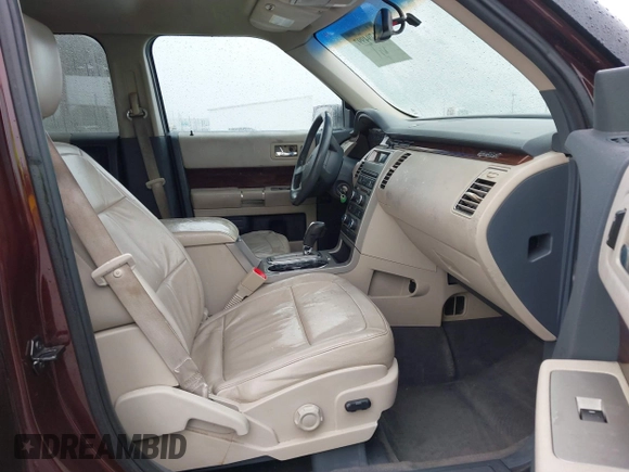 2009 Ford Flex SEL with VIN 2FMEK62C19BA07444, listed as a IAAI auction lot 41794997 with 188,867 mi miles. Bid and sale history available at carsss.com. Image 5.