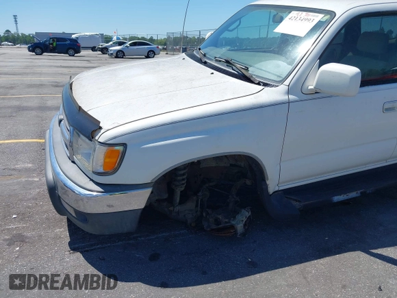1999 Toyota 4Runner SR5 with VIN JT3GN86RXX0093547, listed as a IAAI auction lot 42134993 with 193,949 mi miles. Bid and sale history available at carsss.com. Image 13.