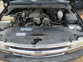 2005 Chevrolet Suburban LT with VIN 3GNEC16Z15G253217, listed as a Copart auction lot 83041624 with 0 mi miles and Salvage Title. Bid and sale history available at carsss.com. Image 12.