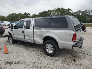 2001 Ford F-250 XL z VIN 1FTNX21F11EC28450, wystawiony jako Copart lot #51336465 z przebiegiem 341 915 mil mil oraz Czysty tytuł • Clean title. Historia ofert i sprzedaży dostępna na DreamBid. Obrazek 2.