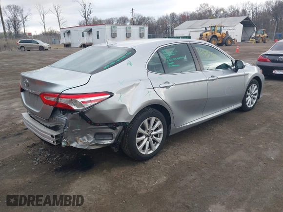 2019 Toyota Camry LE z VIN 4T1B11HK9KU851075, wystawiony jako IAAI lot #41911090 z przebiegiem 114 762 mil mil oraz . Historia ofert i sprzedaży dostępna na DreamBid. Obrazek 4.