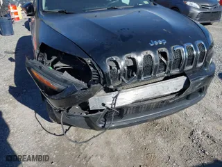 2018 Jeep Cherokee Latitude with VIN 1C4PJMCB1JD589473, listed as a IAAI auction lot 41665630 with 106,371 mi miles. Bid and sale history available at carsss.com. Image 6.
