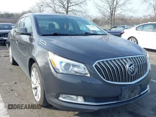2016 Buick LaCrosse Leather with VIN 1G4GB5G31GF220191, listed as a IAAI auction lot 41790553 with 133,152 mi miles. Bid and sale history available at carsss.com. Image 1.