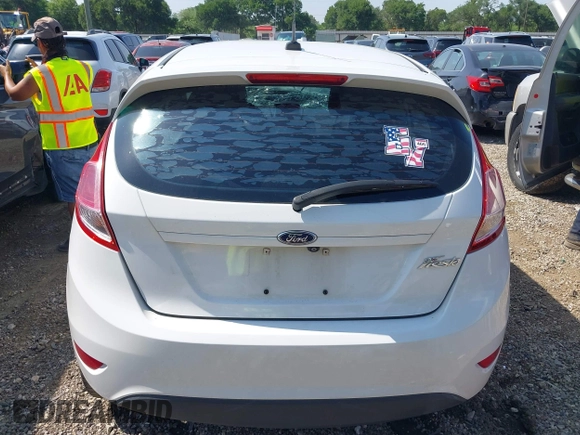 2019 Ford Fiesta SE с VIN 3FADP4EJ1KM144362, выставлен на аукционе IAAI как лот 42217469 с пробегом 40 772 миль миль и . История ставок и продаж доступна на DreamBid. Изображение 17.