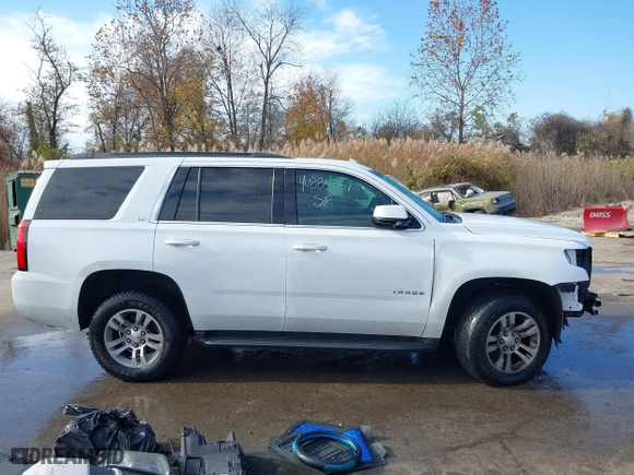 2016 Chevrolet Tahoe LS with VIN 1GNSKAKC2GR408884, listed as a IAAI auction lot 40885051 with 124,858 mi miles. Bid and sale history available at carsss.com. Image 14.