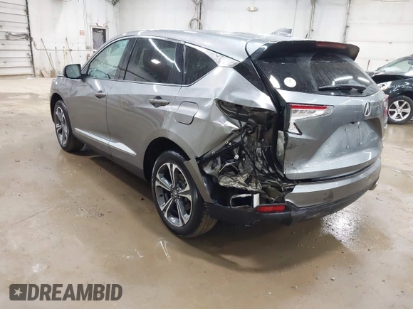 2024 Acura RDX Advance with VIN 5J8TC2H70RL032588, listed as a IAAI auction lot 42517589 with 9,517 mi miles and . Bid and sale history available at DreamBid. Image 3.