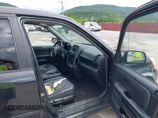 2005 Honda CR-V EX SE z VIN JHLRD789X5C016481, wystawiony jako IAAI lot #42521640 z przebiegiem 278 567 mil mil oraz . Historia ofert i sprzedaży dostępna na DreamBid. Obrazek 5.