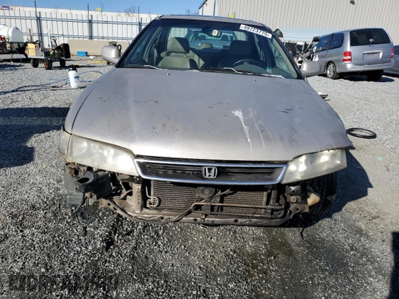 1997 Honda Accord Special Edition with VIN 1HGCD5607VA065954, listed as a Copart auction lot 49723775 with 249,469 mi miles and Salvage Title. Bid and sale history available at carsss.com. Image 5.