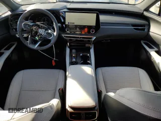 2024 Lexus RX 350 z VIN 2T2BAMCA8RC084861, wystawiony jako Copart lot #47323625 z przebiegiem 4 008 mil mil oraz Szkoda całkowita • Salvage title. Historia ofert i sprzedaży dostępna na DreamBid. Obrazek 8.