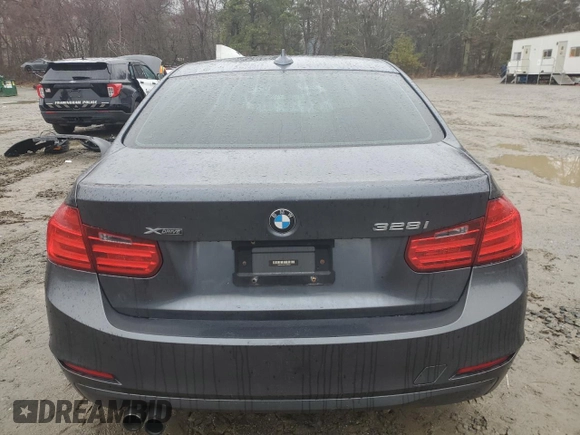2015 BMW 3 Series 328i xDrive with VIN WBA3B5C53FF959424, listed as a Copart auction lot 51917885 with 215,814 mi miles and Clean title. Bid and sale history available at DreamBid. Image 6.