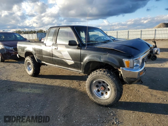 1989 Toyota Pickup с VIN JT4RN13P2K0004383, выставлен на аукционе Copart как лот 46108785 с пробегом 241 850 миль миль и Списание • Salvage title. История ставок и продаж доступна на DreamBid. Изображение 4.