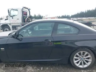 2013 BMW 3 Series 328i xDrive with VIN WBAKF3C50DJ385511, listed as a IAAI auction lot 41795976 with 134,057 mi miles. Bid and sale history available at carsss.com. Image 14.