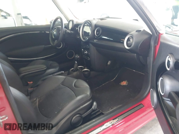 2012 MINI Hardtop S with VIN WMWSV3C55CT387678, listed as a IAAI auction lot 42487337 with 111,965 mi miles and . Bid and sale history available at DreamBid. Image 5.
