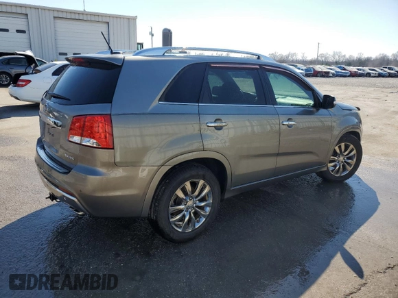 2012 Kia Sorento SX with VIN 5XYKW4A25CG212101, listed as a Copart auction lot 47440555 with 149,970 mi miles and Salvage Title. Bid and sale history available at carsss.com. Image 3.
