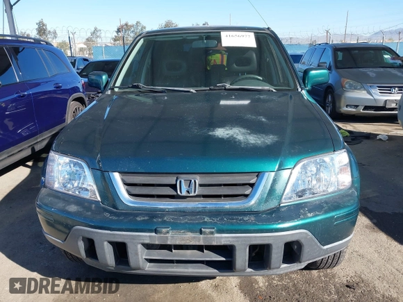 2000 Honda CR-V SE with VIN JHLRD1870YS010386, listed as a IAAI auction lot 41656977 with 146,808 mi miles. Bid and sale history available at carsss.com. Image 12.