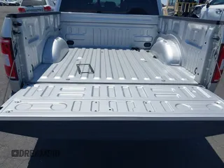 2018 Ford F-150 XL с VIN 1FTEW1CP0JKD35171, выставлен на аукционе IAAI как лот 42594307 с пробегом 123 237 миль миль и . История ставок и продаж доступна на DreamBid. Изображение 12.