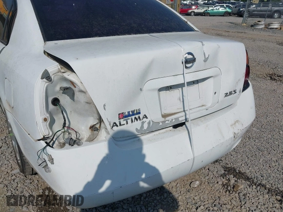 2002 Nissan Altima SL z VIN 1N4AL11DX2C279807, wystawiony jako IAAI lot #42482548 z przebiegiem 208 233 mil mil oraz . Historia ofert i sprzedaży dostępna na DreamBid. Obrazek 6.