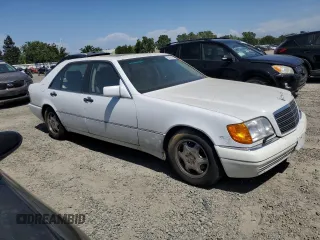 1993 Mercedes-Benz 400 z VIN WDBGA43E3PA132912, wystawiony jako Copart lot #53191945 z przebiegiem 108 332 mil mil oraz Czysty tytuł • Clean title. Historia ofert i sprzedaży dostępna na DreamBid. Obrazek 4.