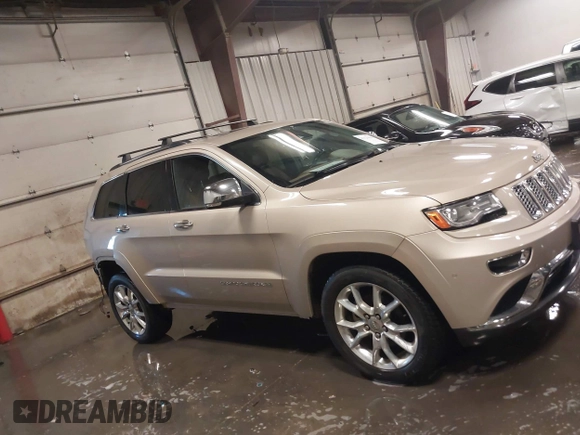 2015 Jeep Grand Cherokee Summit with VIN 1C4RJFJG5FC918837, listed as a IAAI auction lot 41126436 with 155,516 mi miles. Bid and sale history available at carsss.com. Image 14.