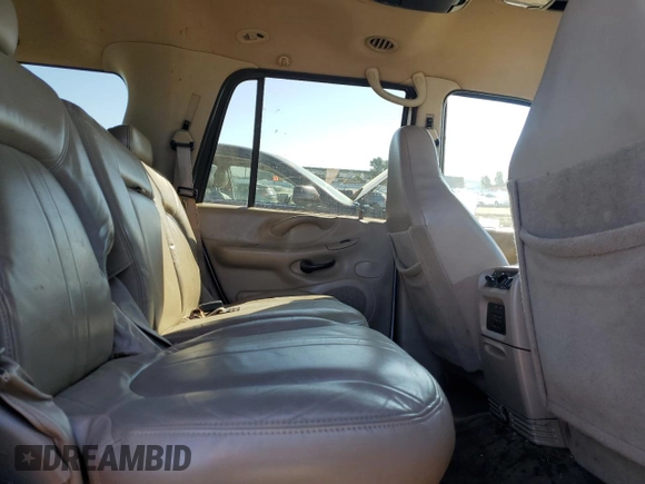2002 Ford Expedition Eddie Bauer z VIN 1FMFU18L92LA60049, wystawiony jako Copart lot #46612355 z przebiegiem Nie podano mil oraz Szkoda całkowita • Salvage title. Historia ofert i sprzedaży dostępna na DreamBid. Obrazek 11.