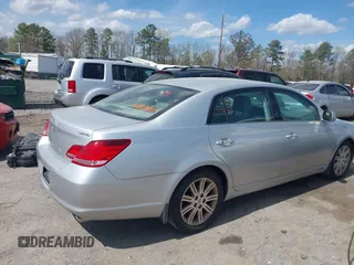 2005 Toyota Avalon XL with VIN 4T1BK36BX5U051434, listed as a IAAI auction lot 41914519 with 300,232 mi miles and . Bid and sale history available at DreamBid. Image 4.