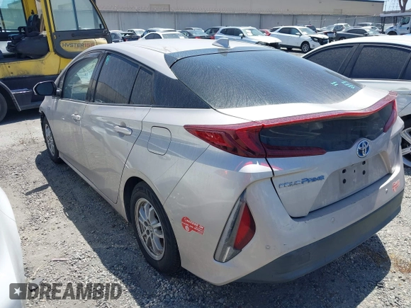 2017 Toyota Prius Plus z VIN JTDKARFPXH3057525, wystawiony jako IAAI lot #42356340 z przebiegiem 149 939 mil mil oraz . Historia ofert i sprzedaży dostępna na DreamBid. Obrazek 3.