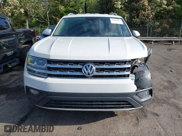 2018 Volkswagen Atlas SE with VIN 1V2CR2CAXJC548220, listed as a IAAI auction lot 41983957 with 118,371 mi miles and . Bid and sale history available at DreamBid. Image 12.